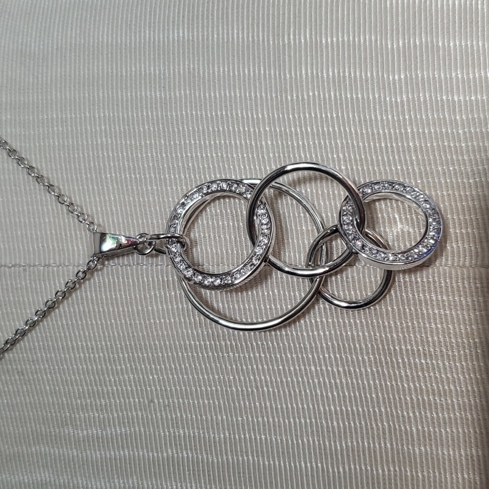 Infinity Rings Necklace - Adjustable Chain - Picture 3 of 9
